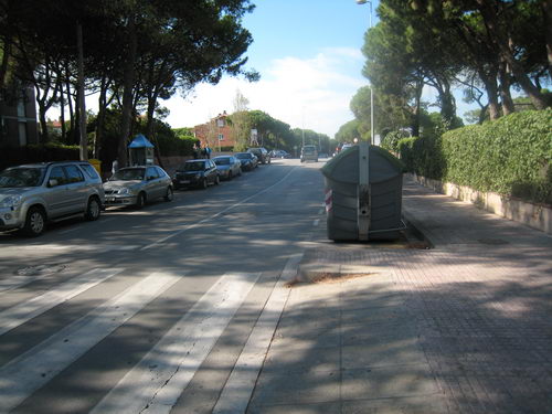 Mala visibilidad en el cruce del Caprabo de la avenida Europa de Gavà Mar (Octubre de 2007)