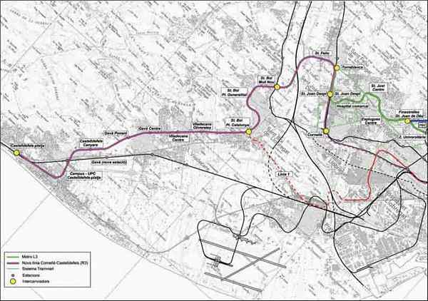 Plànol amb les ampliacions de les xarxes de metro i tren sense que cap arribi a Gavà Mar