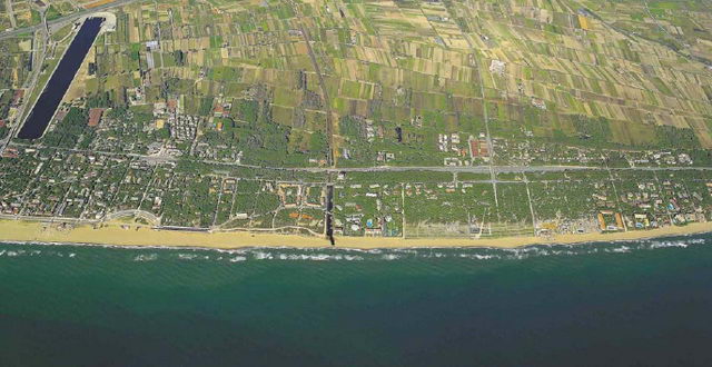 1993 Imagen aérea del norte de Castelldefels y del sur de Gavà Mar