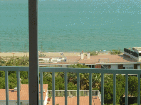 Vista al mar des d'un dels apartaments de BERMAR PARK de Gavà Mar