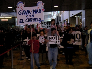 Veïns de Gavà Mar en solidaritat amb els afectats del Carmel (12 de Febrer de 2005)