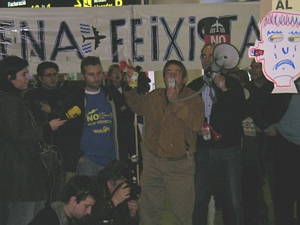 Pancarta: "AENA Feixista" (12 de Febrero de 2005)