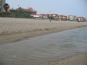 Delante del Tropical en la Playa de Gavà Mar (Junio de 2006)